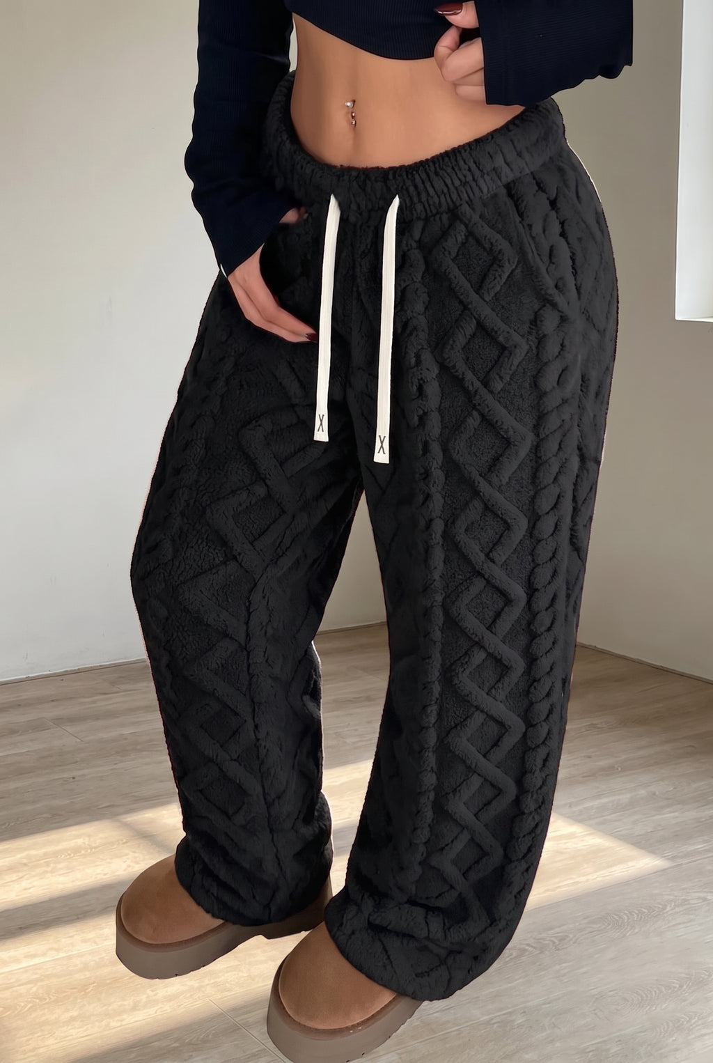 Agerola fleece pant in black