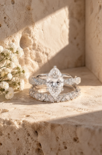 Palinuro marquise ring set, silver, in a travertine niche