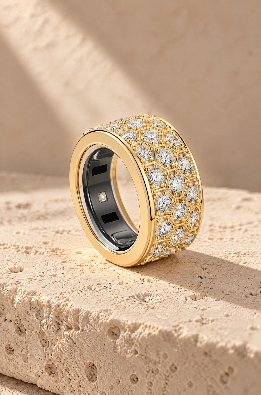Anacapri cover fitted over a smart ring