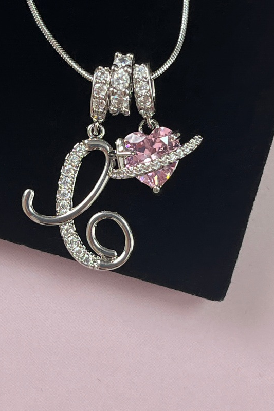 Cifra initial necklace letter C