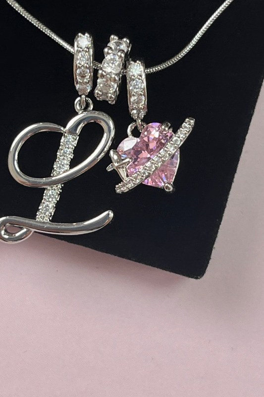 Cifra initial necklace letter L
