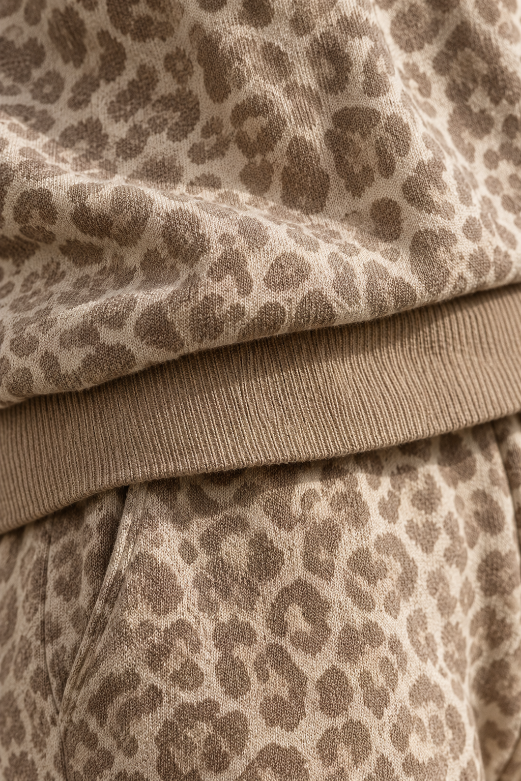 Conca leopard set, ribbed hem and print detail
