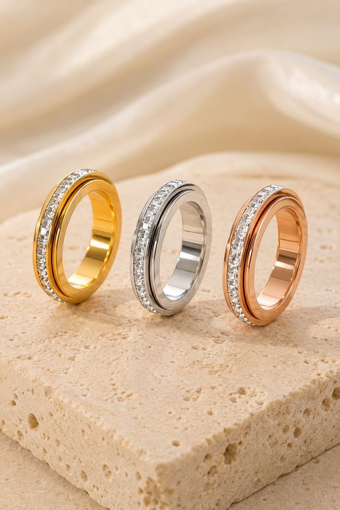 Calma Anxiety Ring — Crystal Spinner Band