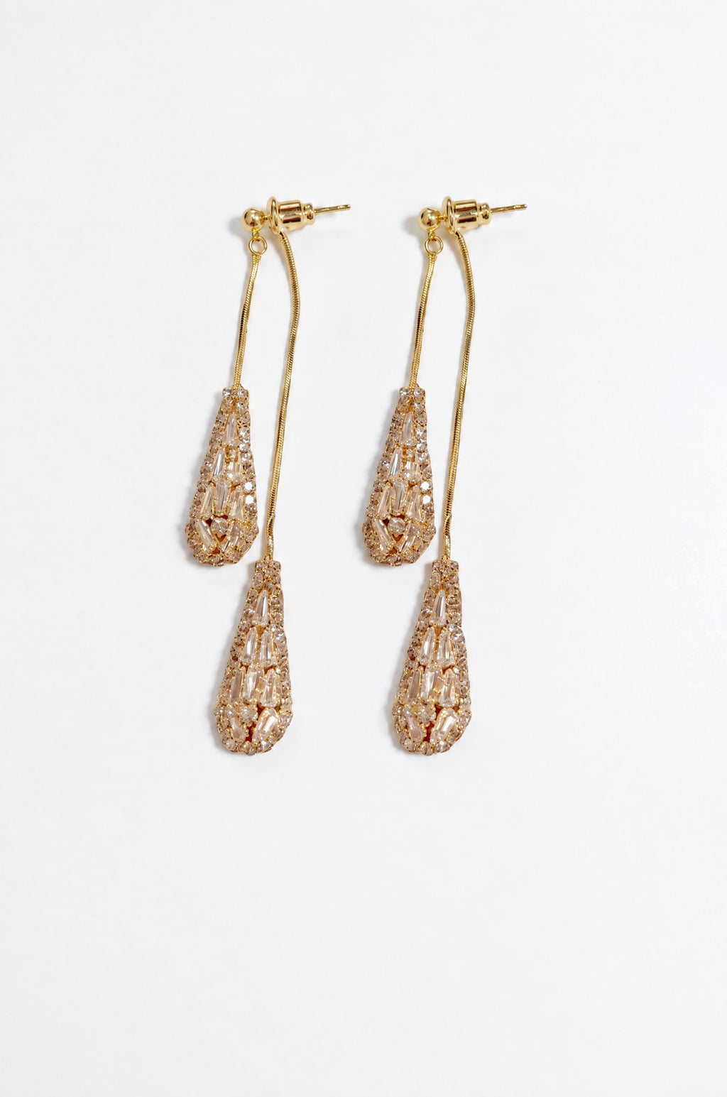 Fornillo drop earrings in Gold