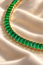 Smeraldo tennis necklace, baguette detail